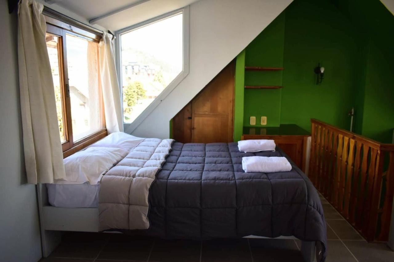 Cinerama Hostel San Carlos de Bariloche Eksteriør bilde